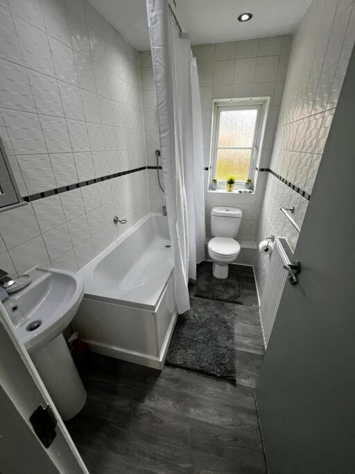 Entire Place In Moss Nook Holiday home *