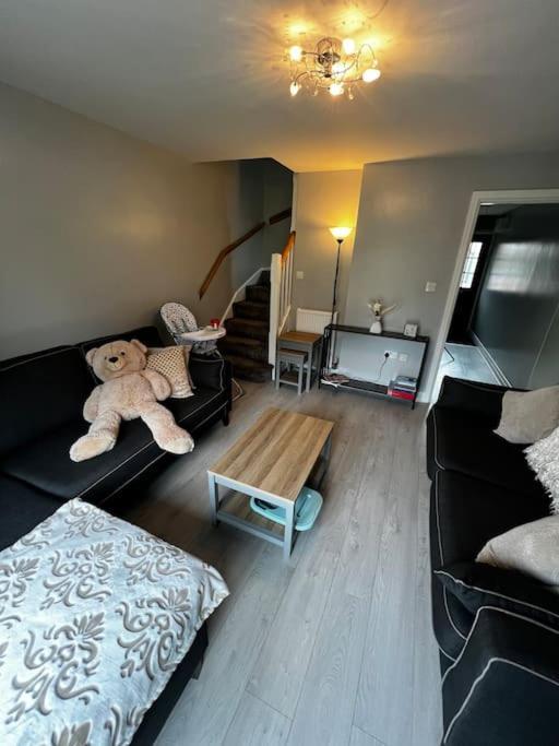 Entire Place In Moss Nook Wythenshawe